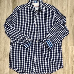 NWOT Robert Graham Button Down Shirt